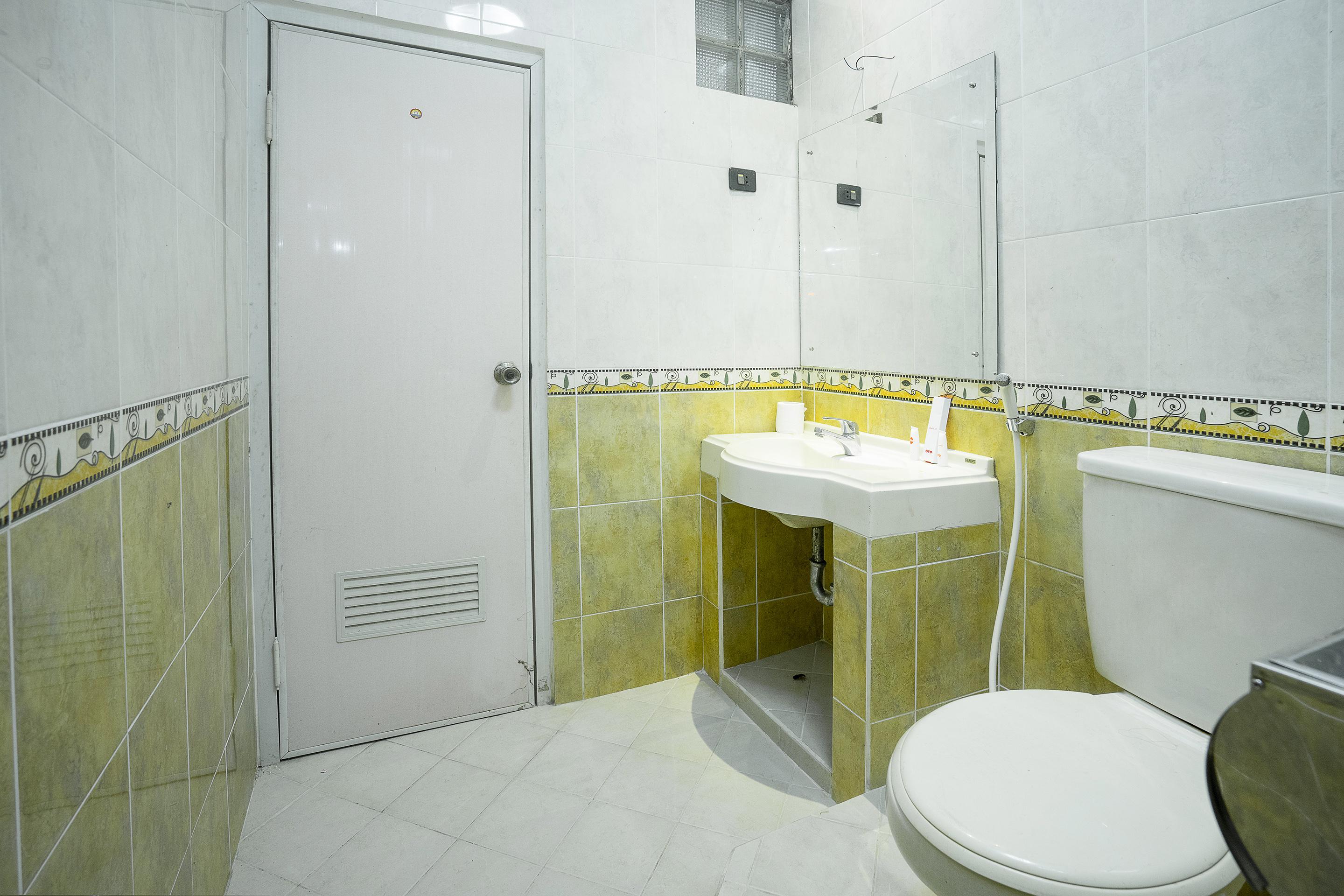 Urbanview Hotel Gading Kencana Samarinda By Reddoorz Exterior foto